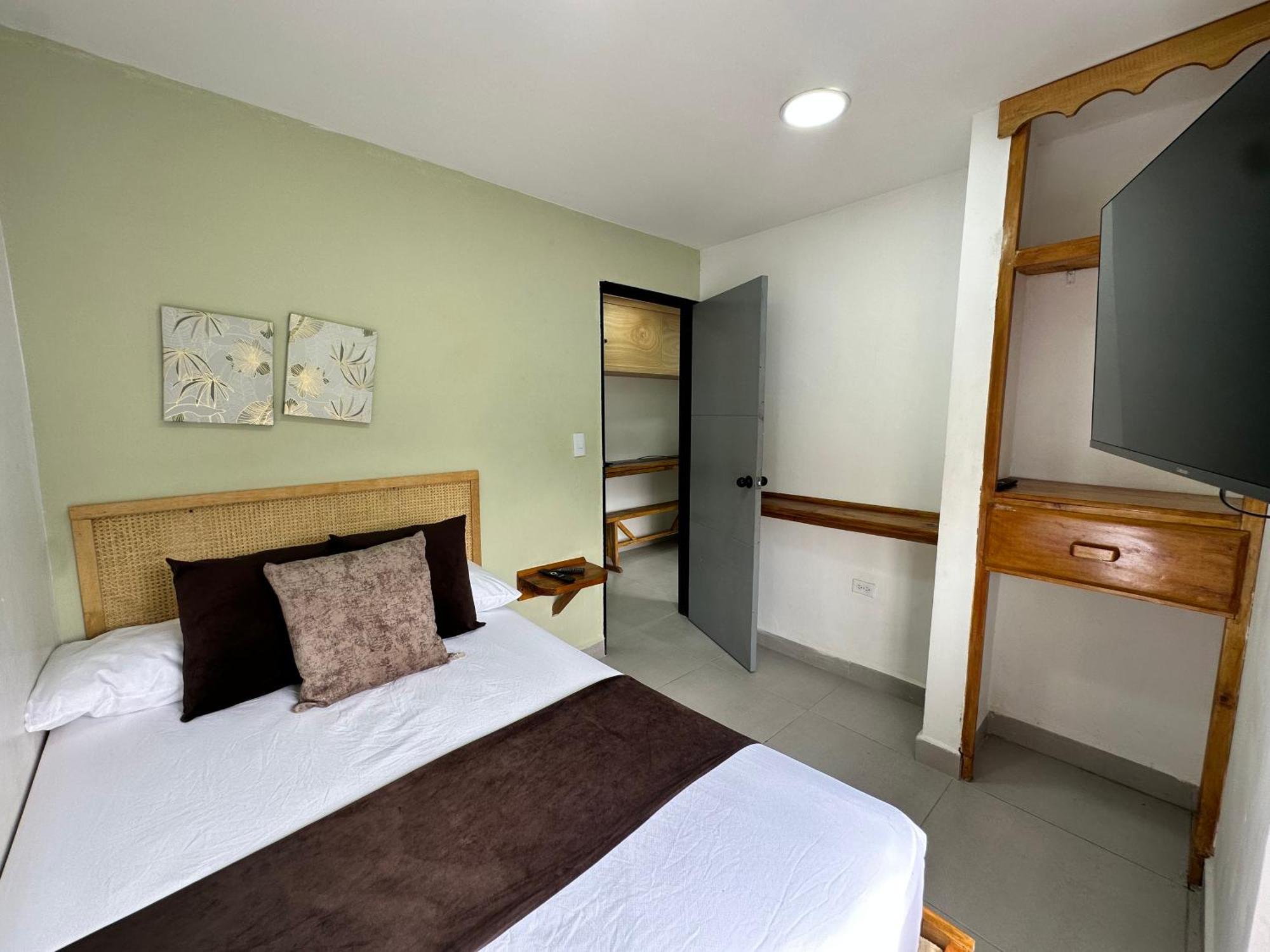 Casa Amplia En Ideal Grupos Y Familias Grandes *